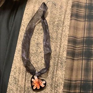 Flower blown glass bead